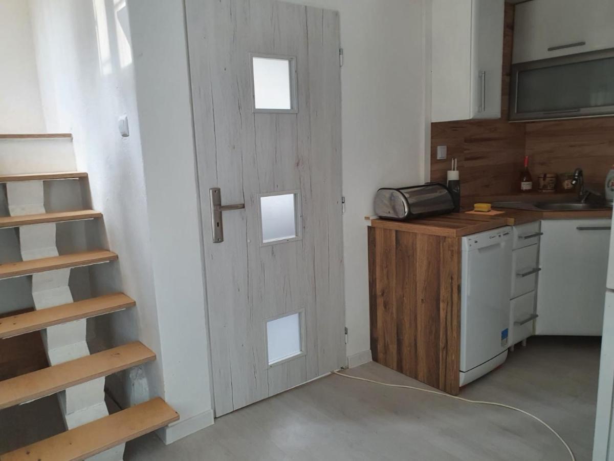 Horska Chata V Srdci Kremnickych Hor Banska Bystrica Exterior photo